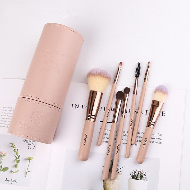 Makeup brush set with soft artificial fiber bristles and aluminum handles