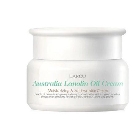 Lanolin moisturizing cream with glycerin for daily skin hydration