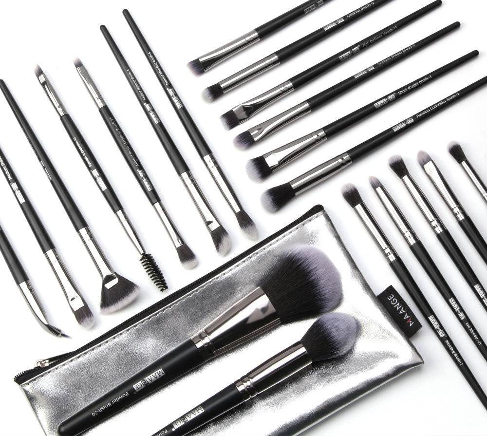 20-piece makeup brush set with soft nylon bristles and PU brush bag
