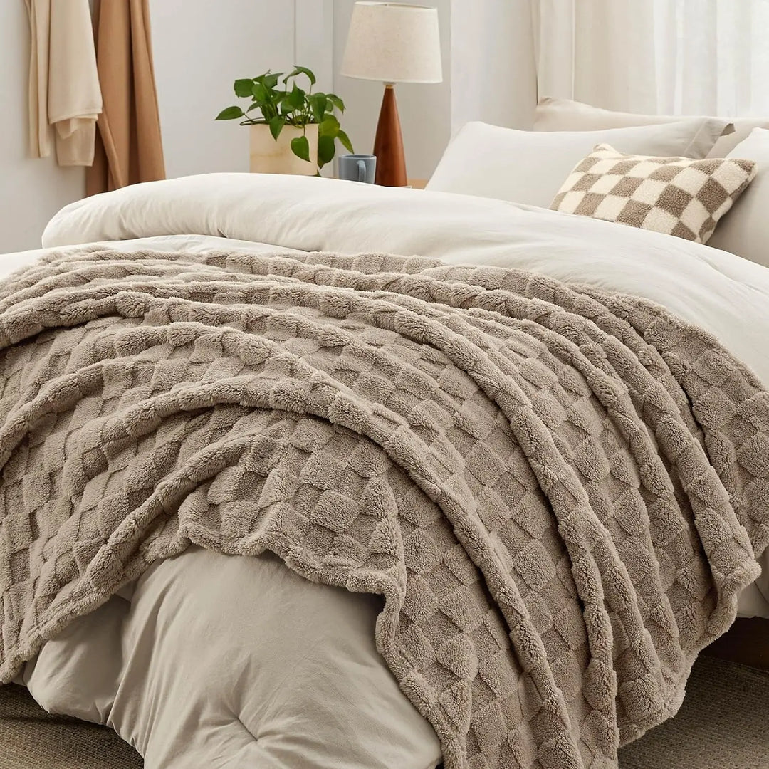 Timeless Elegance King Comforter Set