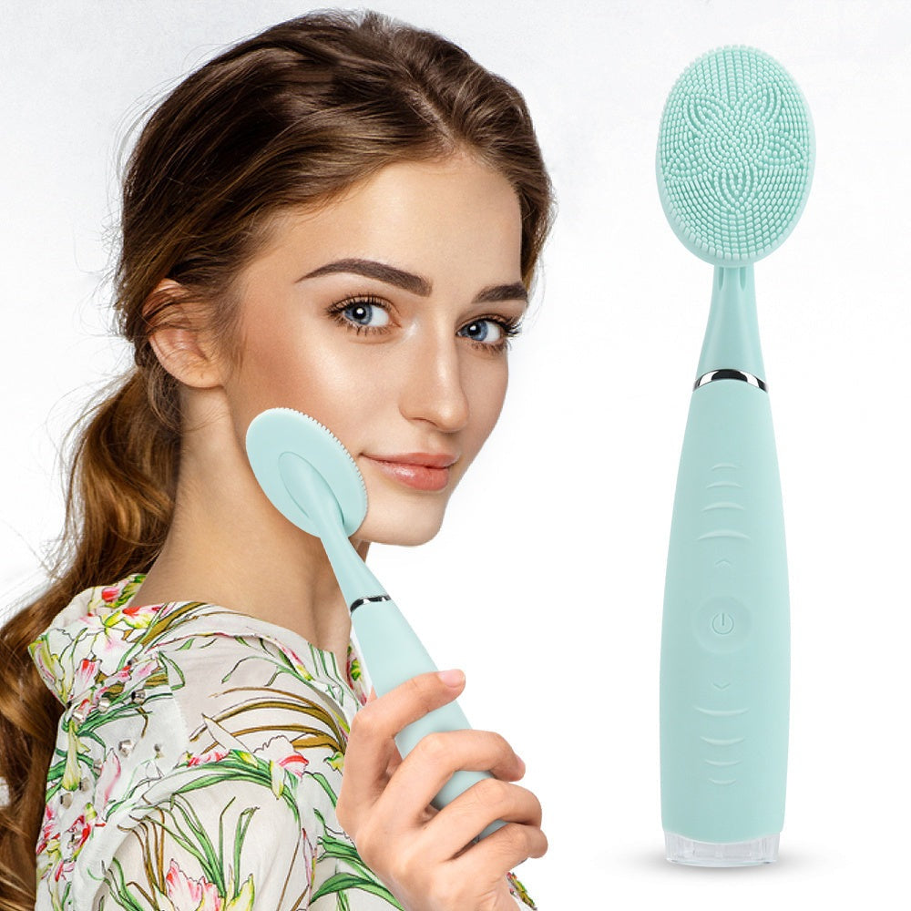 Portable electric silicone facial cleansing brush for deep pore cleaning
